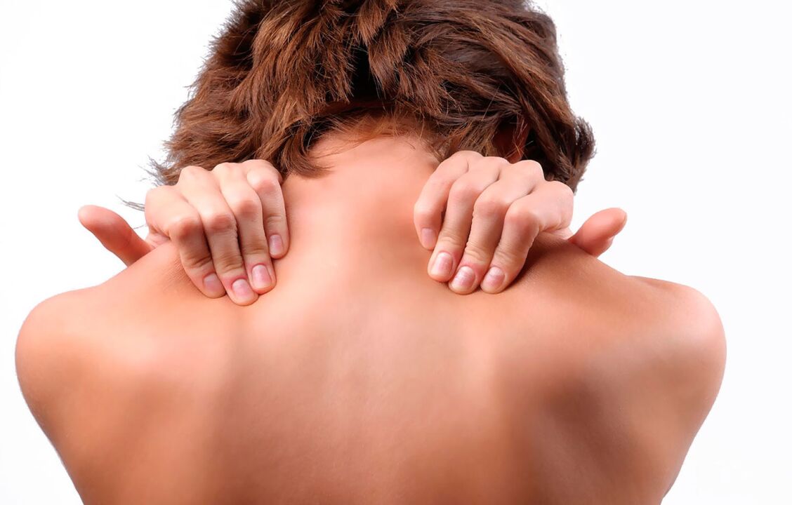 dolor en el cuello y la espalda con osteocondrosis