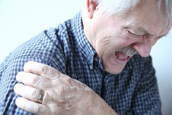Dolor de hombro en un anciano diagnosticado de artrosis de la articulación del hombro. 